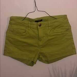 H&M green shorts